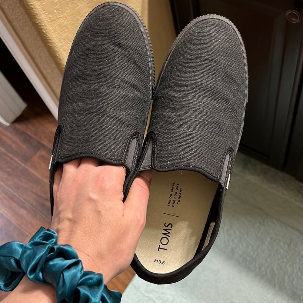 Men’s Toms - black